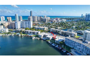 300 Golden Isles Dr 107, Hallandale Beach