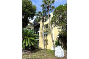 942 NE 199th St #3E, Miami, FL 33179, - MLS#A11748581