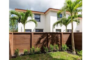 15835 NW 91st Ct, Miami Lakes, FL 33018, Sold 06/25/25
