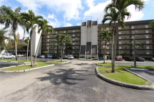 3150 W Rolling Hills Cir, Davie, FL 33328, Sold 04/29/25