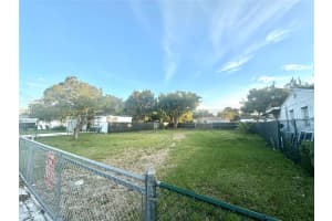 1350 Nw 51st Ter Miami, FL 33142 Sold 04/14/25
