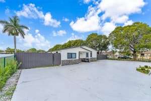 746 NW 8th Ct, Homestead, FL 33034, Sold 04/10/25