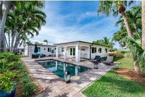 11251 SW 48th St, Miami, FL 33165, Sold 04/09/25