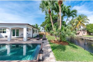 11251 SW 48th St, Miami, FL 33165, Sold 04/09/25