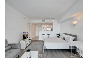 325 S Biscayne Blvd #1520, Miami, FL 33131, Sold 07/15/25
