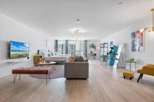 19380 Ne 26th Ave 303, Miami
