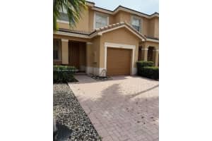 1015 Ne 41st Pl, Homestead