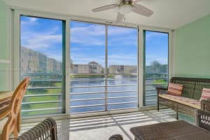 424 SE 10th St, Dania Beach, FL 33004, Sold 06/09/25