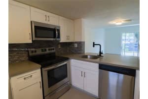 14010 NE 3rd Ct APT 1, Miami, FL 33161, - MLS#A11749265