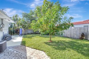 702 SW 25th Pl, Boynton Beach, FL 33435, Sold 04/14/25