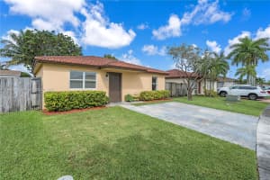 25740 SW 127th Pl, Princeton, FL 33032, Sold 03/26/25