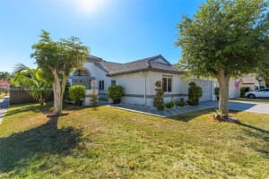 15902 SW 73rd St, Miami, FL 33193, Sold 05/03/25