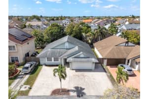 19060 NW 77th Ct, Hialeah, FL 33015, Sold 04/11/25