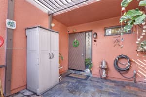 1400 Trellis Ln, Pembroke Pines, FL 33026, Sold 04/01/25