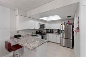 39 Canterbury Ln #39, Tamarac, FL 33319, Sold 05/28/25