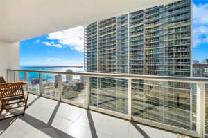 475 Brickell Ave APT 4309, Miami, FL 33131, Sold 05/16/25