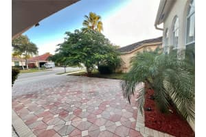14026 S Cypress Cove Cir, Davie, FL 33325, Sold 04/15/25