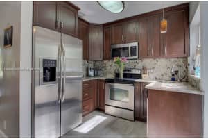 320 SW 11th Ct, Fort Lauderdale, FL 33315, Sold 07/24/25
