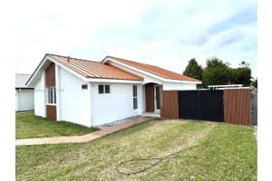 2400 SW 113th Ct, Miami, FL 33165, Sold 04/29/25