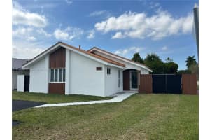 2400 SW 113th Ct, Miami, FL 33165, Sold 04/29/25
