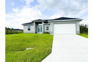 2802 22nd St W, Lehigh Acres, FL 33971, Sold 03/28/25