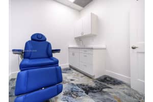 2920 Ne 207th St 801, Aventura