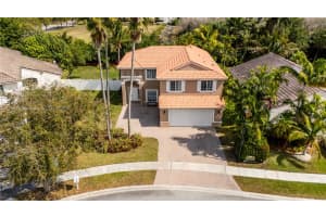 211 SW 192nd Terrace, Pembroke Pines, FL 33029, Sold 04/08/25