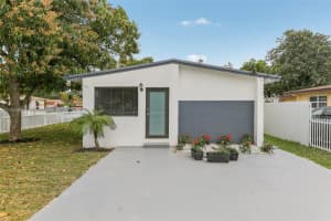 290 Ne 171st Ter, North Miami Beach