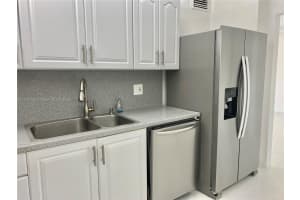 400 Kings Point Dr APT 929, Sunny Isles Beach, FL 33160, - MLS#A11750085