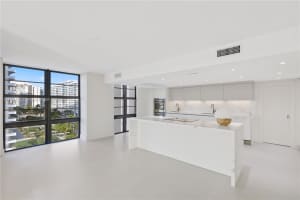 5500 Collins Ave 802 Miami Beach, FL 33140 - MLS#A11750125