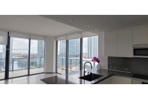 68 SE 6th St Apt 1012, Miami, FL 33131, Sold 04/28/25