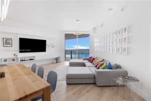 17111 Biscayne Blvd, North Miami Beach, FL 33160, Sold 08/11/25