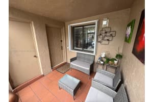 435 Lakeview Dr APT 104, Weston, FL 33326, Sold 04/11/25