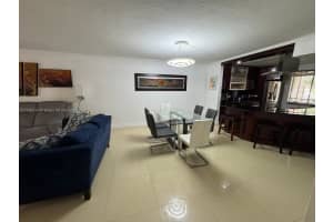 435 Lakeview Dr APT 104, Weston, FL 33326, Sold 04/11/25