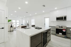 2101 SW 16th Ter, Miami, FL 33145 - MLS#A11750354