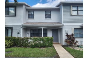 10577 NW 8th St, Pembroke Pines, FL 33026, Sold 05/23/25