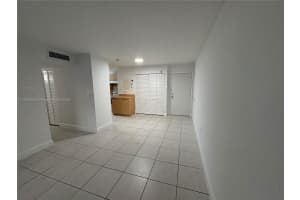 8870 Fontainebleau Blvd APT 212, Miami, FL 33172, Sold 04/24/25
