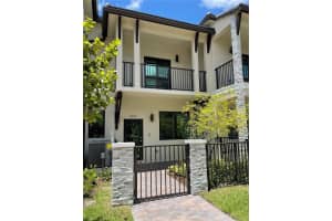 4528 NW 83rd Path 4528, Doral, FL 33166 Sold 09/29/25