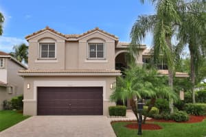 3962 Pinewood Ln, Weston, FL 33331, Sold 07/14/25