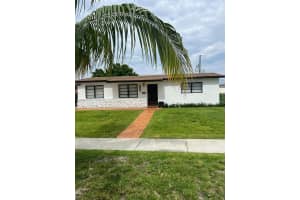 17835 NW 80th Ct, Hialeah, FL 33015, Sold 04/07/25