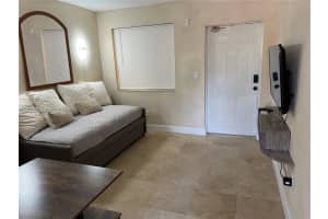 680 SW 10th St APT 7, Miami, FL 33130, - MLS#A11750603