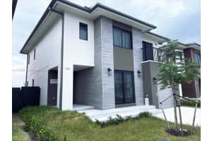 221 Nw 12th Ct, Florida City