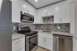 101 E McNab Rd APT 210, Pompano Beach, FL 33060, Sold 04/23/25