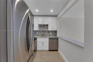 101 E McNab Rd APT 210, Pompano Beach, FL 33060, Sold 04/23/25