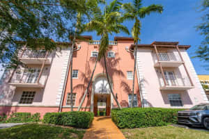 29 Santillane Ave APT 7, Coral Gables, FL 33134, - MLS#A11750676