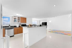 1800 N Bayshore Dr APT 2101, Miami, FL 33132, Sold 06/16/25