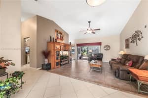 6910 W Wedgewood Ave, Davie, FL 33331, Sold 05/28/25