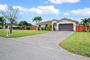 27800 SW 154th Ct, Homestead, FL 33032, Sold 04/21/25