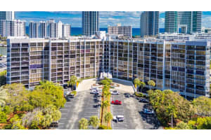 600 Parkview Dr, Hallandale Beach, FL 33009, Sold 03/26/25
