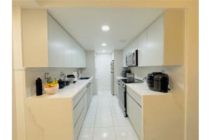 9394 SW 77th Ave APT F1, Miami, FL 33156, Sold 05/19/25